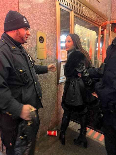 Adult film star Lisa Ann dragged out of Matt Rife show in handcuffs